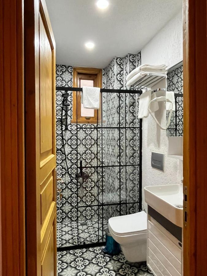 Dimora Kadikoey Hotel Istanbul Bagian luar foto